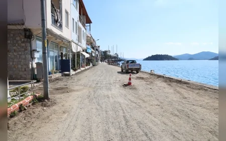 Marmaris Belediyesi Bozburun Sahil Bandını Baştan Sona Yenileyerek Modern ve Konforlu Hale Getiriyor
