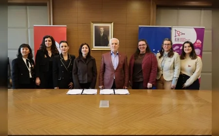 BURSA BÜYÜKŞEHİR BELEDİYE BAŞKANI MUSTAFA BOZBEY KADINLARIN HAK BİLİNCİNİ ARTIRACAK İŞ BİRLİĞİNİ DUYURDU