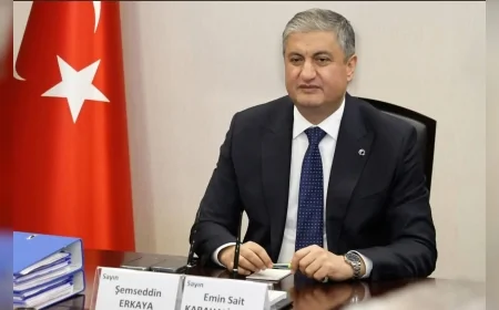 ADANA VALİSİ MUSTAFA YAVUZ, VALİ YARDIMCILARI VE KAYMAKAMLARLA İLÇELERİN DURUMUNU DEĞERLENDİRDİ