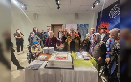 Çorum Huzurevi’nde 8 Mart Dünya Kadınlar Günü öğrencilerin katılımıyla kutlandı