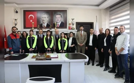 Zonguldak’taki Türkiye Şampiyonasında Namağlup Zirveye Çıkan Bahçeşehir Koleji Masa Tenisi Takımı Çorum’a Gurur Yaşattı