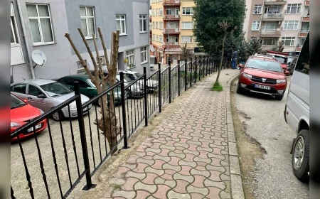 Giresun Belediyesi Osmaniye Mahallesi’nde Yaya Güvenliği İçin 200 Metrelik Ferforje Korkuluk Çalışması Yaptı