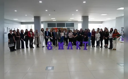 Tepebaşı Belediyesi 8 Mart Dünya Emekçi Kadınlar Günü Kapsamında Personel Arasında Dart Turnuvası Düzenledi