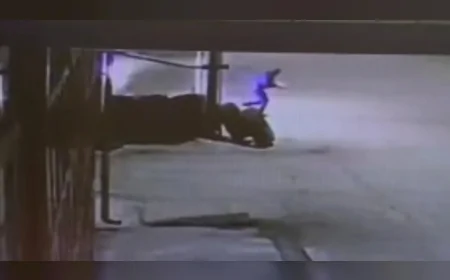 Çorum’da Oto Lastik Servisine Molotoflu Saldırı Güvenlik Kamerasına Yansıdı