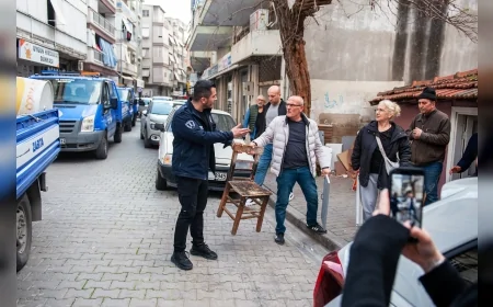 KARŞIYAKA BELEDİYESİNDEN KALDIRIM VE YOL İŞGALLERİNE SIKI DENETİM