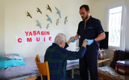 Çeşme Belediye Başkanı Lâl Denizli: “Yaş Almış ve Özel Gereksinimli Komşularımızın Bayrama Huzurla Hazırlanması İçin Çalışıyoruz”
