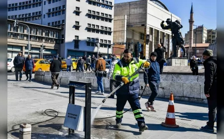 ANKARA BÜYÜKŞEHİR BELEDİYESİ RAMAZAN BOYUNCA BAŞKENTTE TEMİZLİK MESAİSİNİ ARALIKSIZ SÜRDÜRÜYOR