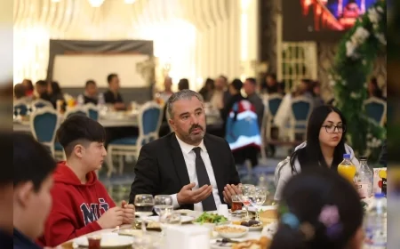 Pursaklar Belediye Başkanı Ertuğrul Çetin Yetim ve Öksüz Çocuklarla İftar Sofrasında Buluştu