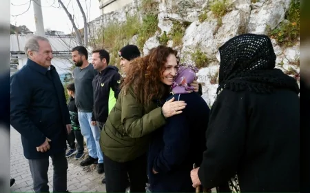 KARŞIYAKA BELEDİYE BAŞKANI YILDIZ ÜNSAL SANCAKLI’DA VATANDAŞLARLA İFTAR SOFRASINDA BULUŞTU!