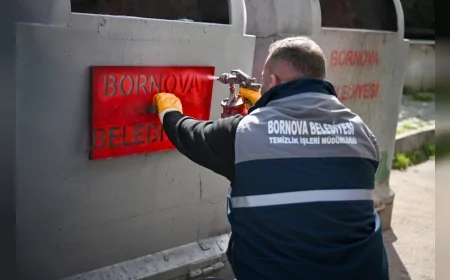 Bornova Belediyesi Mevlana Mahallesi’nde kapsamlı temizlik çalışması başlattı