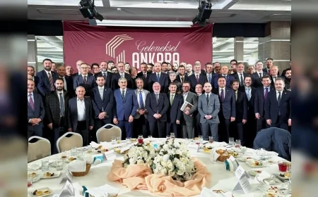 Çorum Belediye Başkanı Dr. Halil İbrahim Aşgın Ankara’da Vefa İlim Yayma Mezunlar Derneği İftar Programına Katıldı