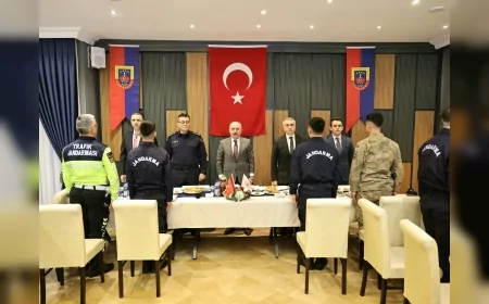 Çorum Valisi Ali Çalgan Jandarma Personeliyle İftar Programında Bir Araya Geldi