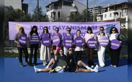 KUŞADASI BELEDİYE BAŞKANI ÖMER GÜNEL’İN KENTE KAZANDIRDIĞI TENİS KULÜBÜNDE 8 MART’A ÖZEL KADINLAR TURNUVASI DÜZENLENDİ