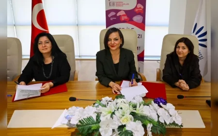 KARABAĞLAR BELEDİYESİ KADIN HAKLARI EĞİTİM PROGRAMI İÇİN ÜÇLÜ PROTOKOL İMZALADI