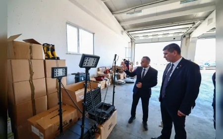 Burdur Belediye Başkanı Ali Orkun Ercengiz Yeni İtfaiye Araçları ve Ekipmanlarını İnceledi