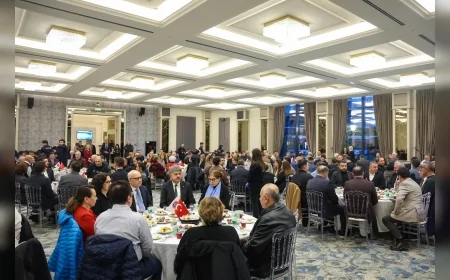 Maltepe Belediye Başkanı Esin Köymen STK ve Siyasi Parti Temsilcileriyle İftar Programında Buluştu