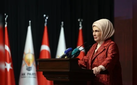 CUMHURBAŞKANI RECEP TAYYİP ERDOĞAN’IN EŞİ EMİNE ERDOĞAN: “COĞRAFYAMIZ ADETA BİR ATEŞ ÇEMBERİNİN İÇİNDE”