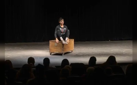 BORNOVA’DA 8 MART HAFTASI KADINLARIN HİKÂYELERİ SANAT VE TİYATROYLA SAHNEYE TAŞINDI