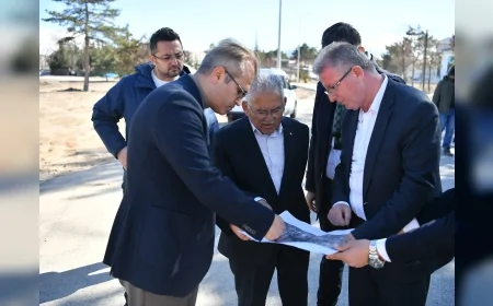 KAYSERİ BÜYÜKŞEHİR BELEDİYE BAŞKANI DR. MEMDUH BÜYÜKKILIÇ TALAS BULVARI’NDAKİ 50 MİLYON TL’LİK YOL GENİŞLETME VE ASFALT ÇALIŞMALARINI YERİNDE İNCELEDİ