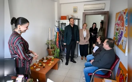 BORNOVA BELEDİYE BAŞKANI ÖMER EŞKİ: “SAĞLIK DESTEK KARTI İLE VATANDAŞLAR ÖZEL SAĞLIK HİZMETLERİNDEN İNDİRİMLİ YARARLANACAK”