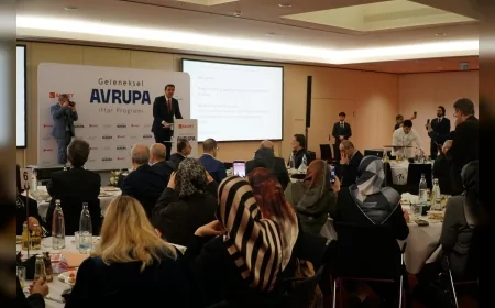 Saadet Partisi Genel Başkanı Mahmut Arıkan: “Duvarlar kalıcı değildir, insanlık kapıları yeniden açmanın yolunu bulur”