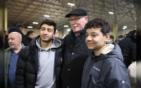 ODUNPAZARI BELEDİYE BAŞKANI KAZIM KURT EMEK MAHALLESİ’NDE 3 BİN 500 KİŞİYLE İFTAR SOFRASINDA BULUŞTU