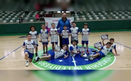 Bursa Büyükşehir Belediyesi Kış Spor Okulları’nda Altıncı Dönem Tamamlandı, Çocuklar Sertifikalarına Kavuştu