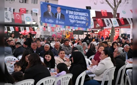MANİSA BÜYÜKŞEHİR VE SARIGÖL BELEDİYESİ’NDEN BİNLERİ AYNI İFTAR SOFRASINDA BULUŞTURAN RAMAZAN PROGRAMI!