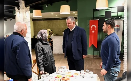 Yalova Belediye Başkanı Mehmet Gürel Muhtarlar ve Aileleriyle İftar Programında Buluştu