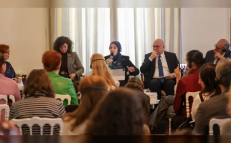 DEVA Partisi Genel Başkan Yardımcısı Elif Esen: “Yaşlı veya engelli aile üyelerine bakan kadınlar ücretsiz eğitimle mesleklenmeli”