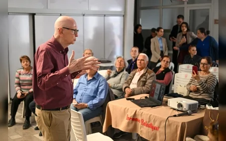 BORNOVA BELEDİYESİ’NDEN YAŞ ALAN VATANDAŞLARA YAPAY ZEKA EĞİTİMİ