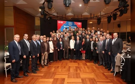 Bursa Büyükşehir Belediye Başkanı Mustafa Bozbey: “Mecliste Farklılıklar Olsa da Bursa İçin Ortak Akılla Hareket Etmeliyiz”