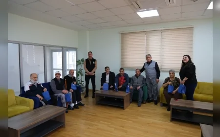 Çorum Belediyesi Ramazan Bayramı öncesi hastalar ve huzurevi sakinlerini ziyaret etti