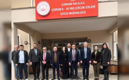 CHP Çorum İl Kadın Kolları Ramazan Bayramı’nda Sevgi Evleri ve Huzurevi’ni ziyaret etti