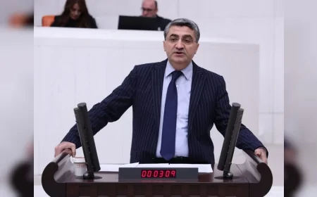 DEVA Partisi Genel Başkan Yardımcısı Mehmet Emin Ekmen: “Mersin kıyılarındaki plastik atık kirliliği araştırılmalı”