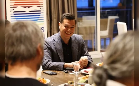 Marmaris Belediye Başkanı Acar Ünlü basın mensuplarıyla iftar programında bir araya geldi