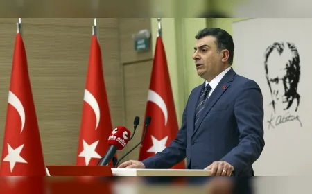 CHP Sözcüsü Zeynel Emre: “Genel Başkanımızın dairesiyle ilgili yapılan haber tümden yalandır”