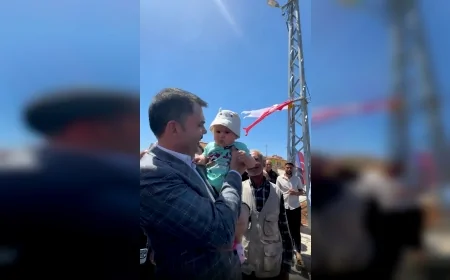 Çevre, Şehircilik ve İklim Değişikliği Bakanı Murat Kurum: “Birliğimizin daim olduğu nice bayramlar diliyorum”