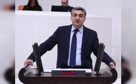 DEVA Partisi Genel Başkan Yardımcısı Mehmet Emin Ekmen: “Ramazan’ı Gazze ve İran’daki gelişmeler nedeniyle hüzünle geçirdik”