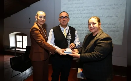 Dokuz Eylül Üniversitesi Öğretim Görevlisi Dr. Mustafa Özdemir: “Çanakkale Geçilmez ifadesinin anlamını doğru kavramalıyız”