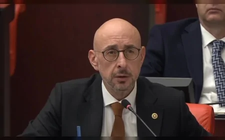 İYİ Parti Grup Başkanvekili Uğur Poyraz: “Tekstil ve sanayideki kapanmalar için Meclis araştırması talep ediyoruz”