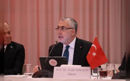 Çalışma ve Sosyal Güvenlik Bakanı Prof. Dr. Vedat Işıkhan: “İşsizlik oranı yüzde 8,3 ile 2012’den bu yana en düşük seviyeye geriledi”