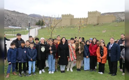 Çorum Hattuşa’da binlerce yıllık Çiğdem Gezmesi geleneği yeniden canlandırıldı