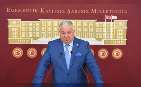 Yeniden Refah Partisi Genel Başkan Yardımcısı Doğan Bekin: “Kroizer’in sivilleri hedef alan sözleri nefret suçudur”