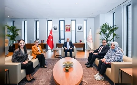 Kültür ve Turizm Bakanı Mehmet Nuri Ersoy: “Yeni nesil kütüphanelerle toplumun her kesimine ulaşacağız”