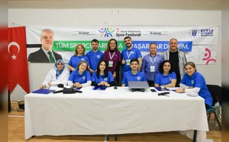 BURSA BÜYÜKŞEHİR BELEDİYESİ’NİN DÜZENLEDİĞİ ULUSLARARASI SPOR FESTİVALİ KENT GENELİNDE YOĞUN KATILIMLA SÜRÜYOR