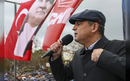 CHP Genel Başkanı Özgür Özel: “Darbeye kalkışanlar milleti inandıramadı, meydanları dağıtamadı”
