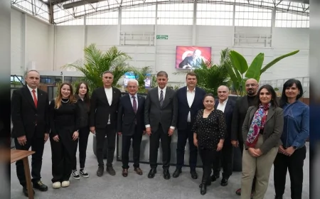 İzmir Büyükşehir Belediye Başkanı Cemil Tugay Cittaslow heyetini ağırladı sürdürülebilir kentler için ortak yol haritası ele alındı