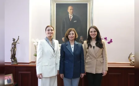 Eskişehir Büyükşehir Belediye Başkanı Ayşe Ünlüce Bucak ve Korkuteli Belediye Başkanlarını Ağırladı