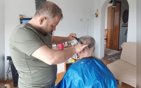 EFELER BELEDİYE BAŞKANI ANIL YETİŞKİN’İN EVDE BAKIM HİZMETİ VATANDAŞLARDAN YOĞUN İLGİ GÖRÜYOR